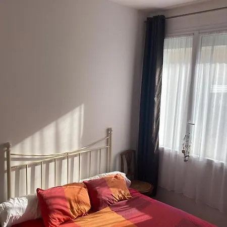 Chambre Au Calme Avec Salle De Bain Privee * Merignac (Gironde)